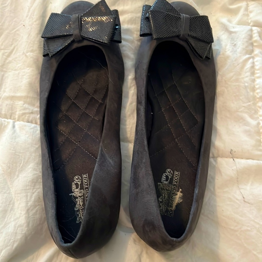 Gray flats with bows